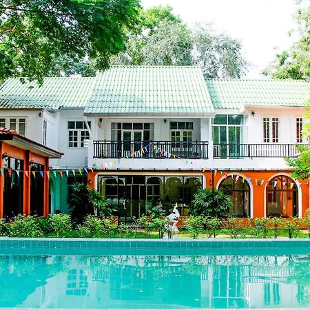 The Journey House Lifestyle Boutique Hotel كانتْشانابوري المظهر الخارجي الصورة