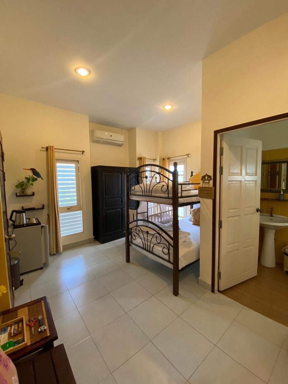 The Journey House Lifestyle Boutique Hotel كانتْشانابوري المظهر الخارجي الصورة