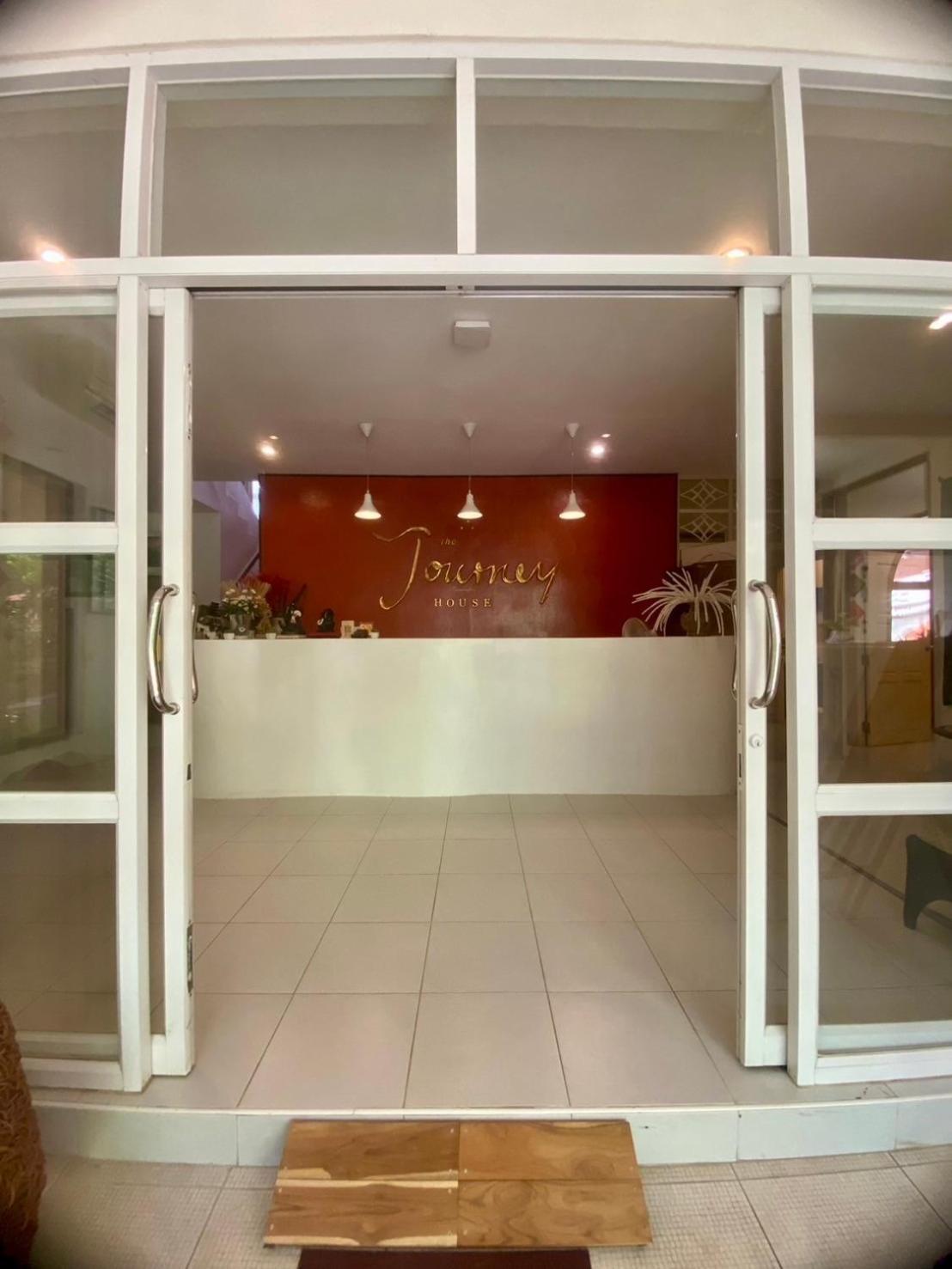 The Journey House Lifestyle Boutique Hotel كانتْشانابوري المظهر الخارجي الصورة